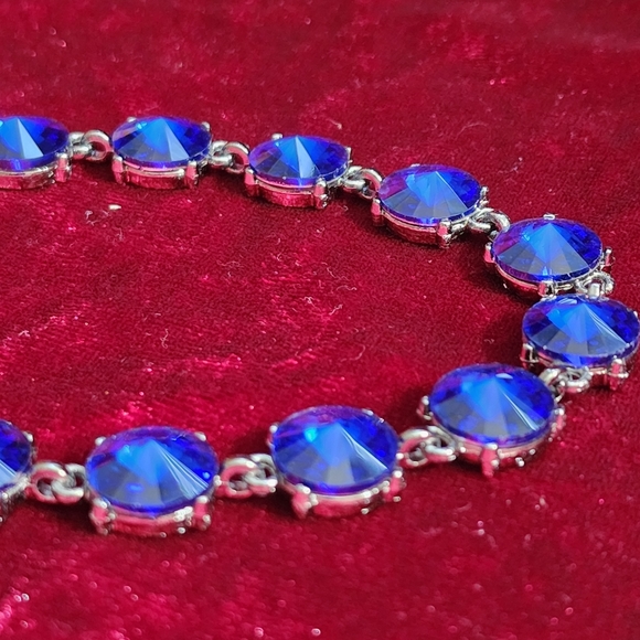 Jewelry - Royal blue crystal rhinestone bracelet